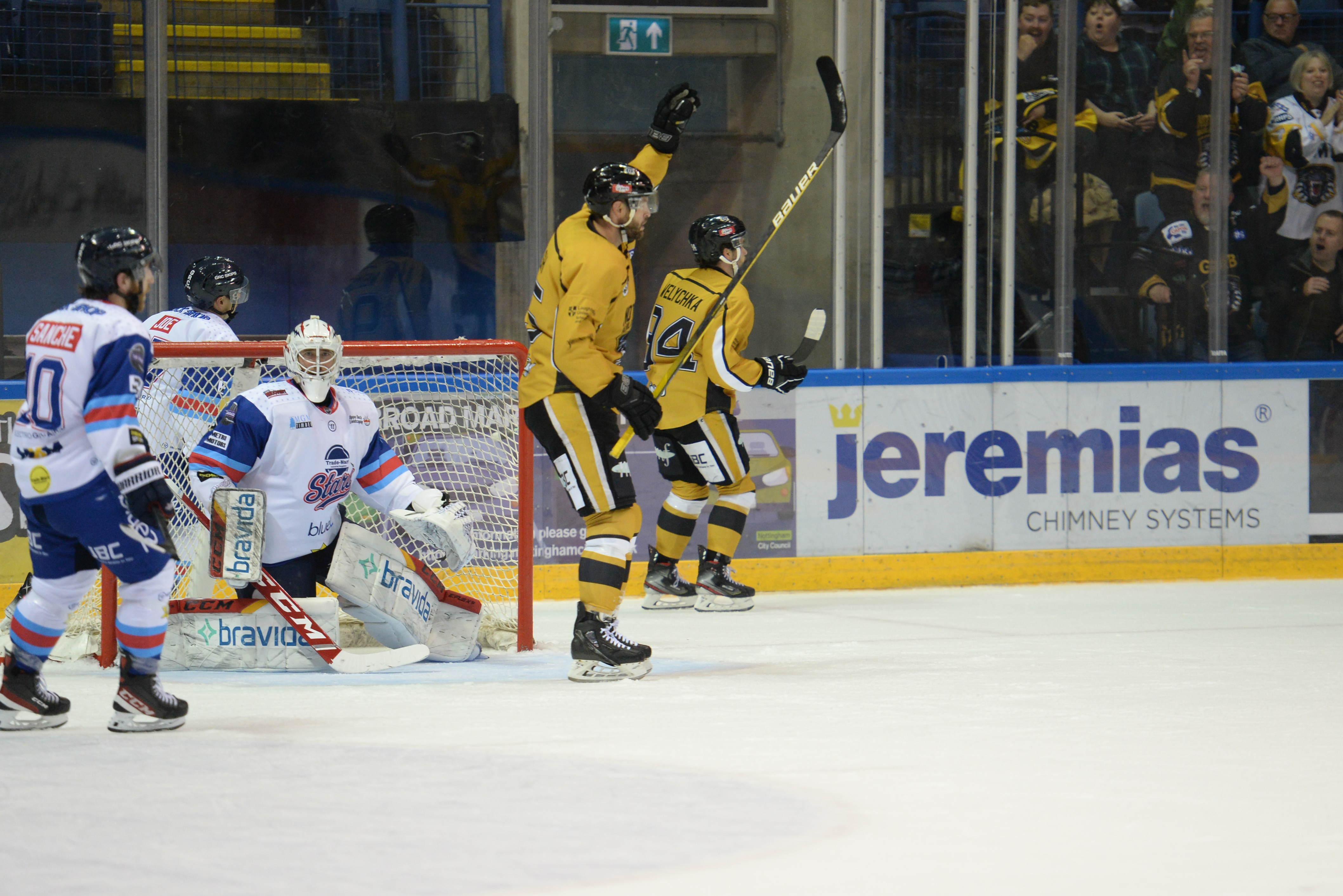 PANTHERS AND JEREMIAS RENEW SPONSORSHIP PARTNERSHIP Top Image
