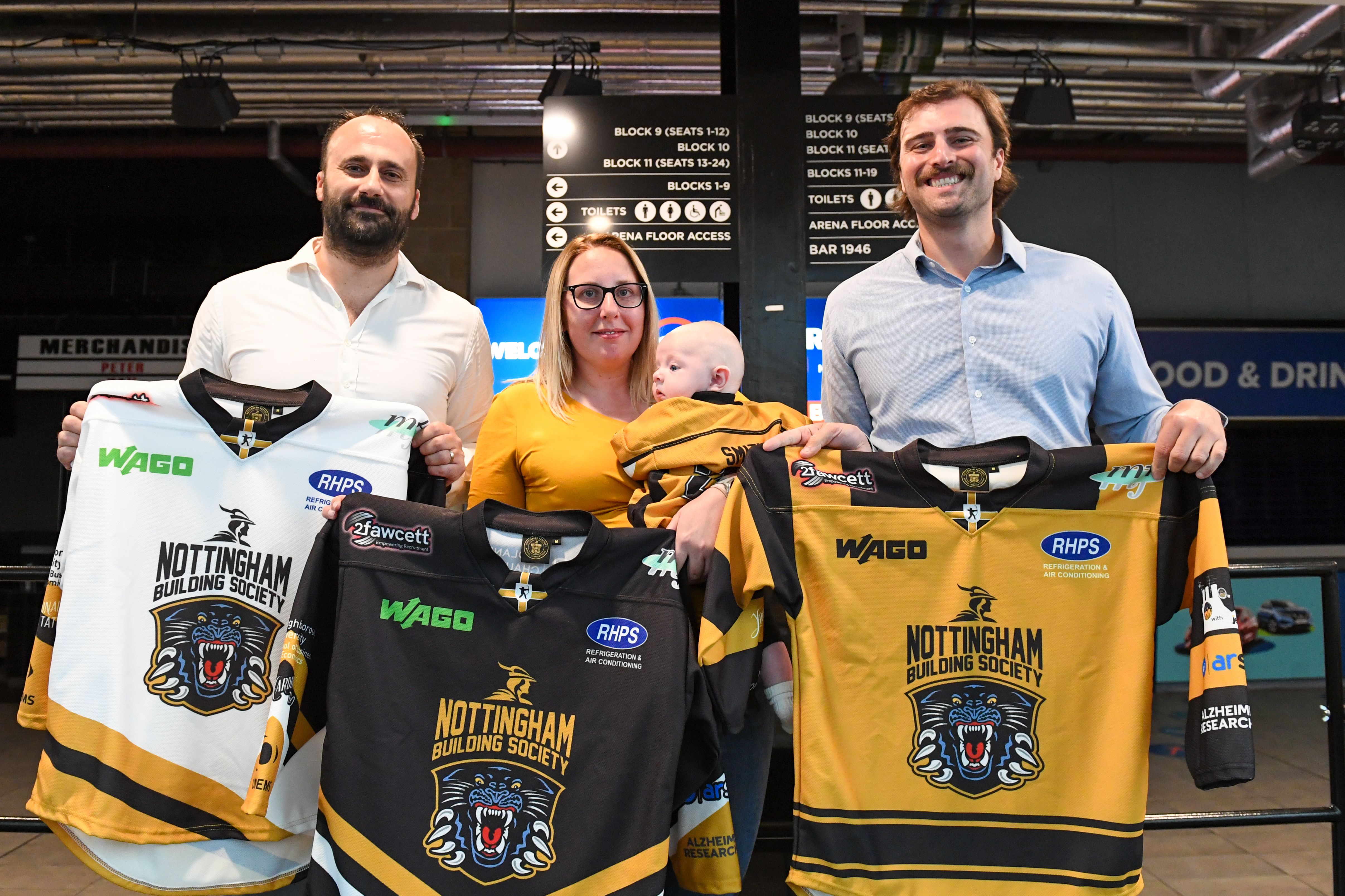 EXCLUSIVE SEASON TICKET PRIZE DRAW WINNER Top Image