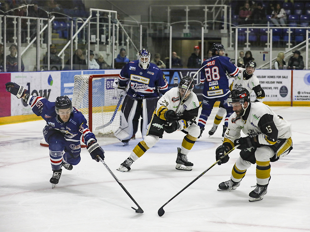 TWO-GAME ROADTRIP STARTS IN DUNDEE Top Image
