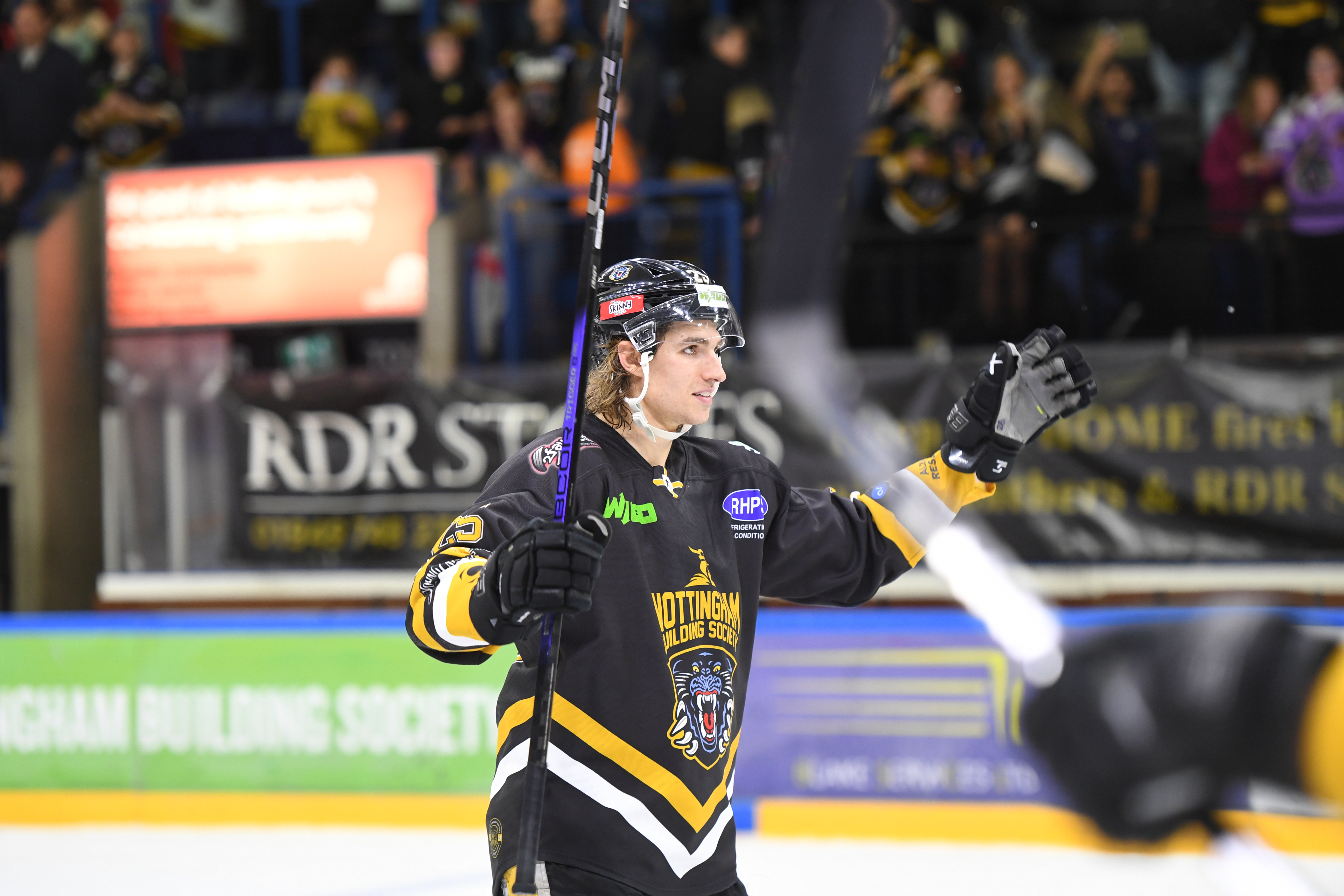 TETLOW BACK IN CONTACT SKATING AND INJURY UPDATE Top Image
