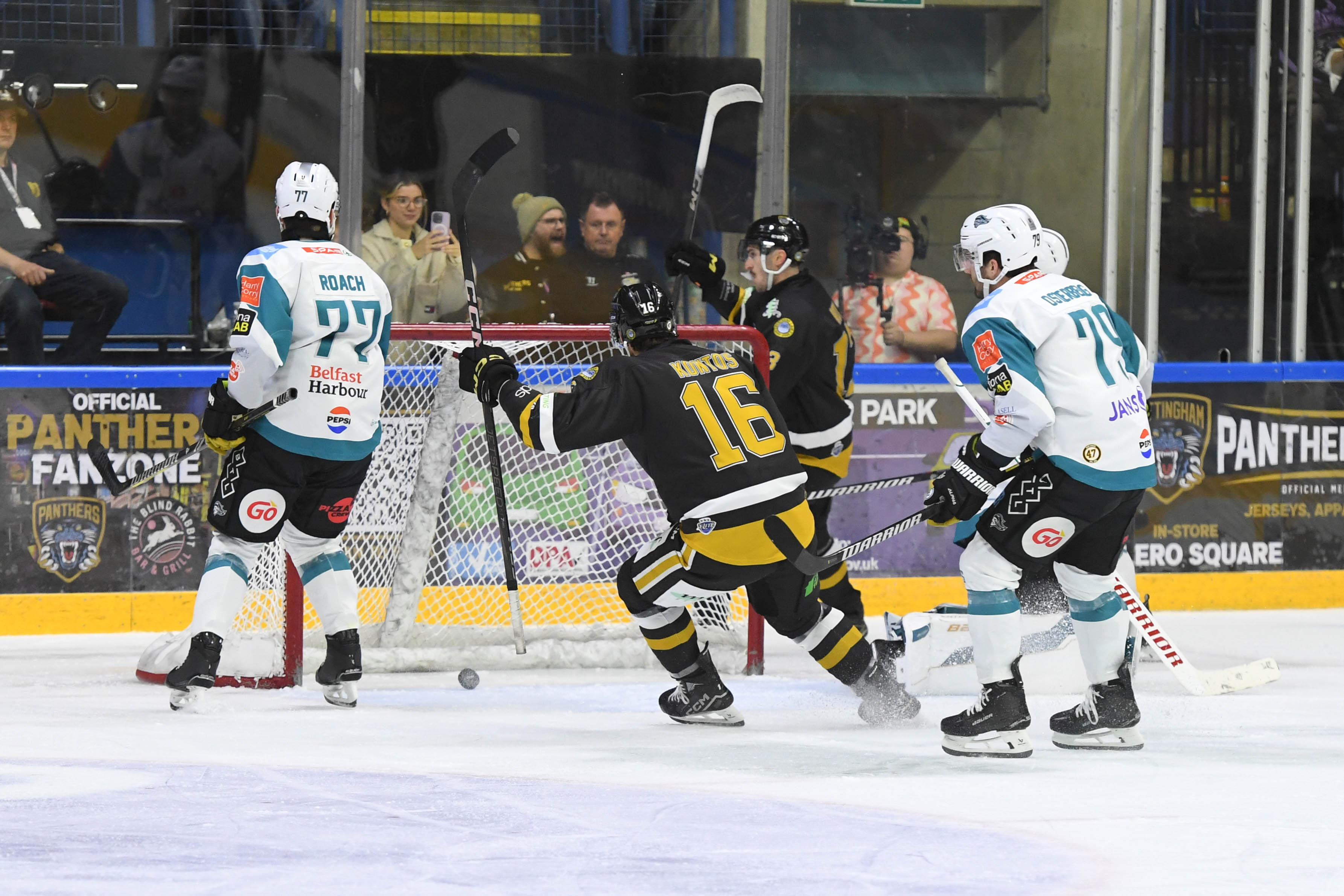 STORM NEXT AT HOME ON SUNDAY IN HUGE CUP GAME Top Image