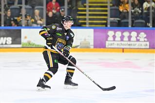 WICHERS OUT OF ACTION FOR FOUR TO SIX WEEKS