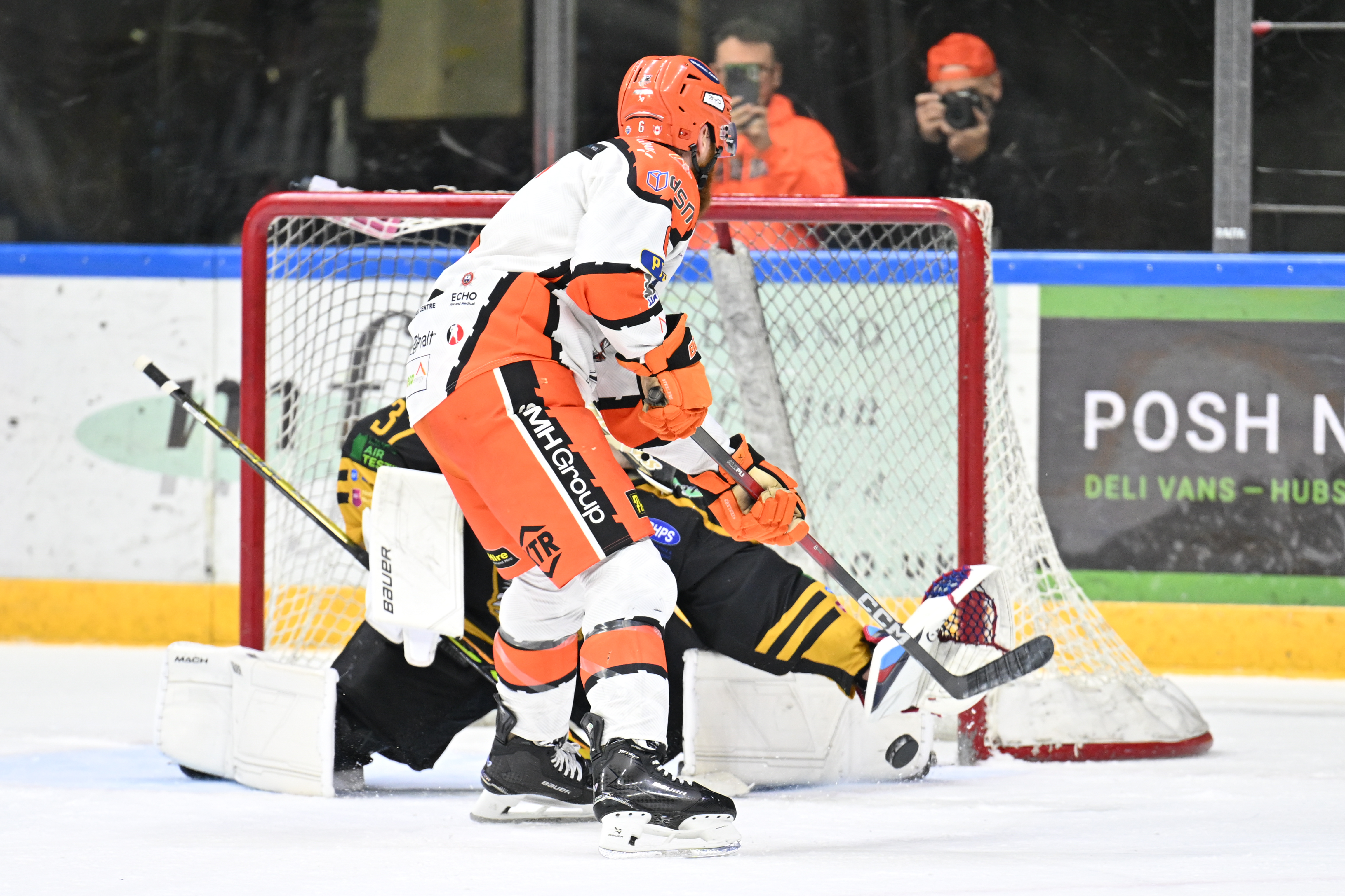 CARR REFLECTS ON STEELERS SHOOTOUT DRAMA Top Image