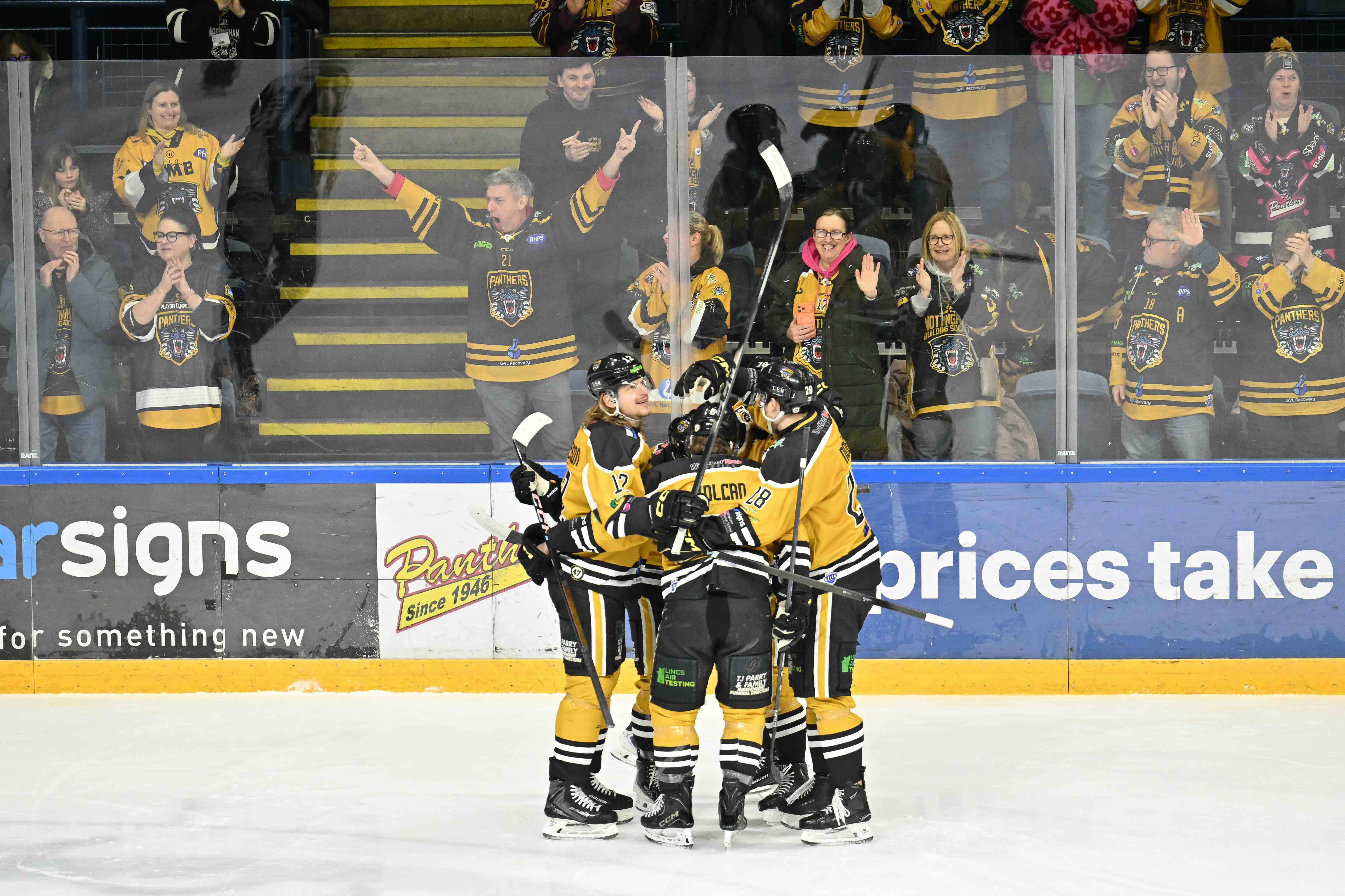 MIDWEEK LOWDOWN: SECOND LEG IN SHEFFIELD Top Image