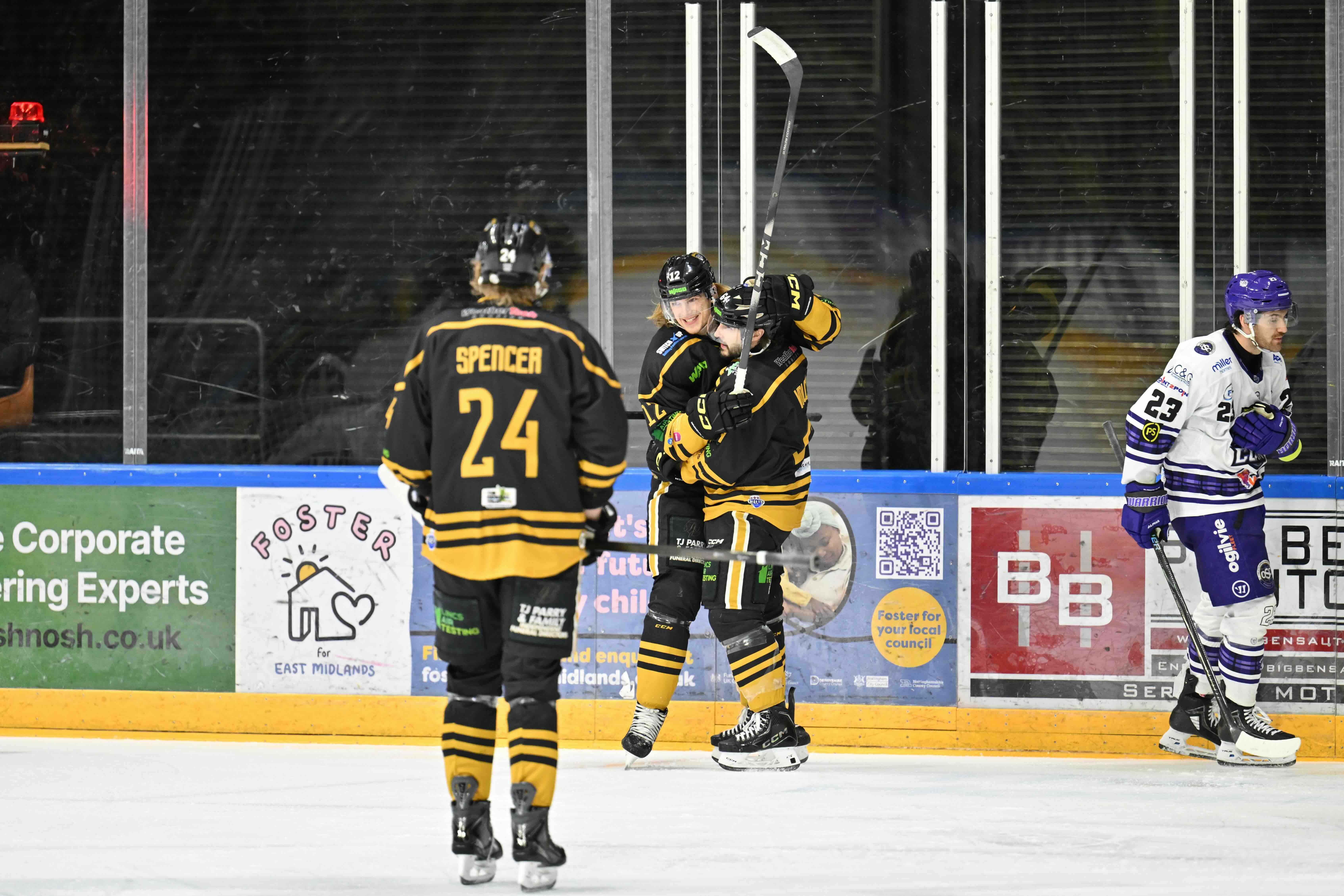 WEEKEND LOWDOWN: PANTHERS FACE CLAN AND BLAZE Top Image