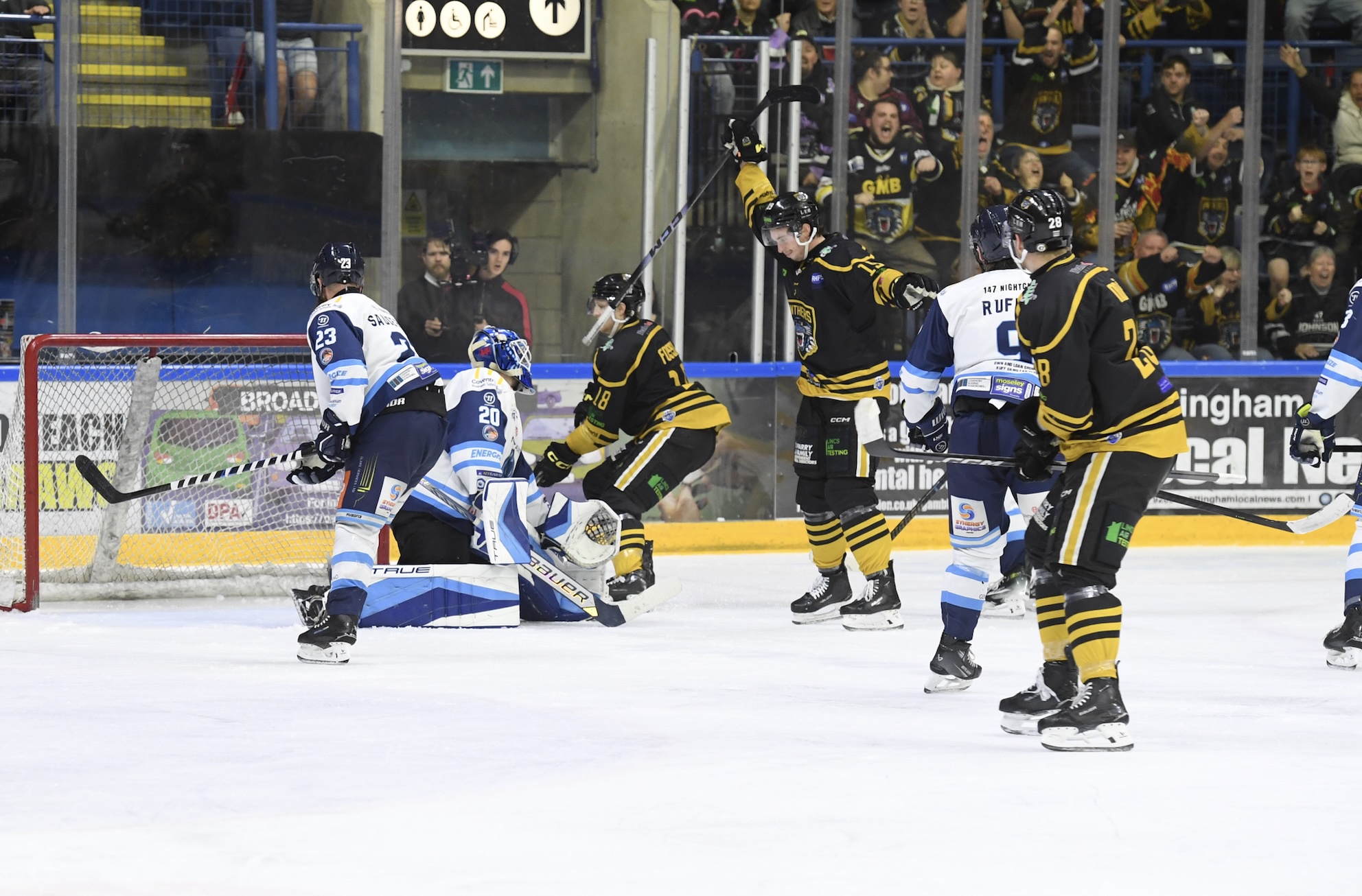 CLAN ON THE ROAD & BLAZE AT HOME THIS WEEKEND Top Image