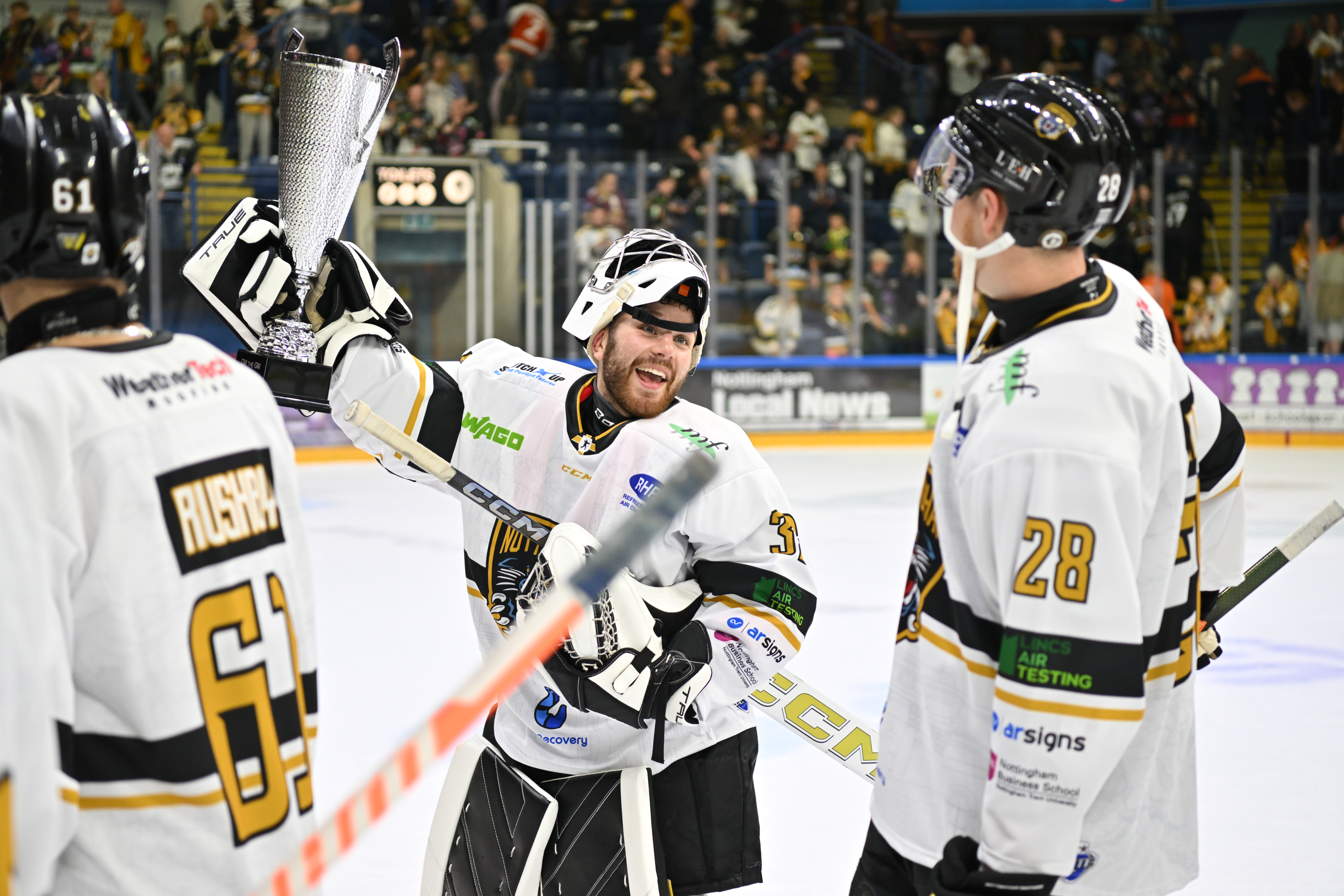 BERGY AND AMIENS VISIT NOTTINGHAM ON SUNDAY Top Image