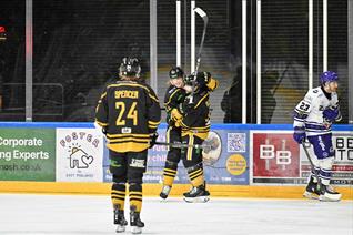 WEEKEND LOWDOWN: PANTHERS FACE CLAN AND BLAZE