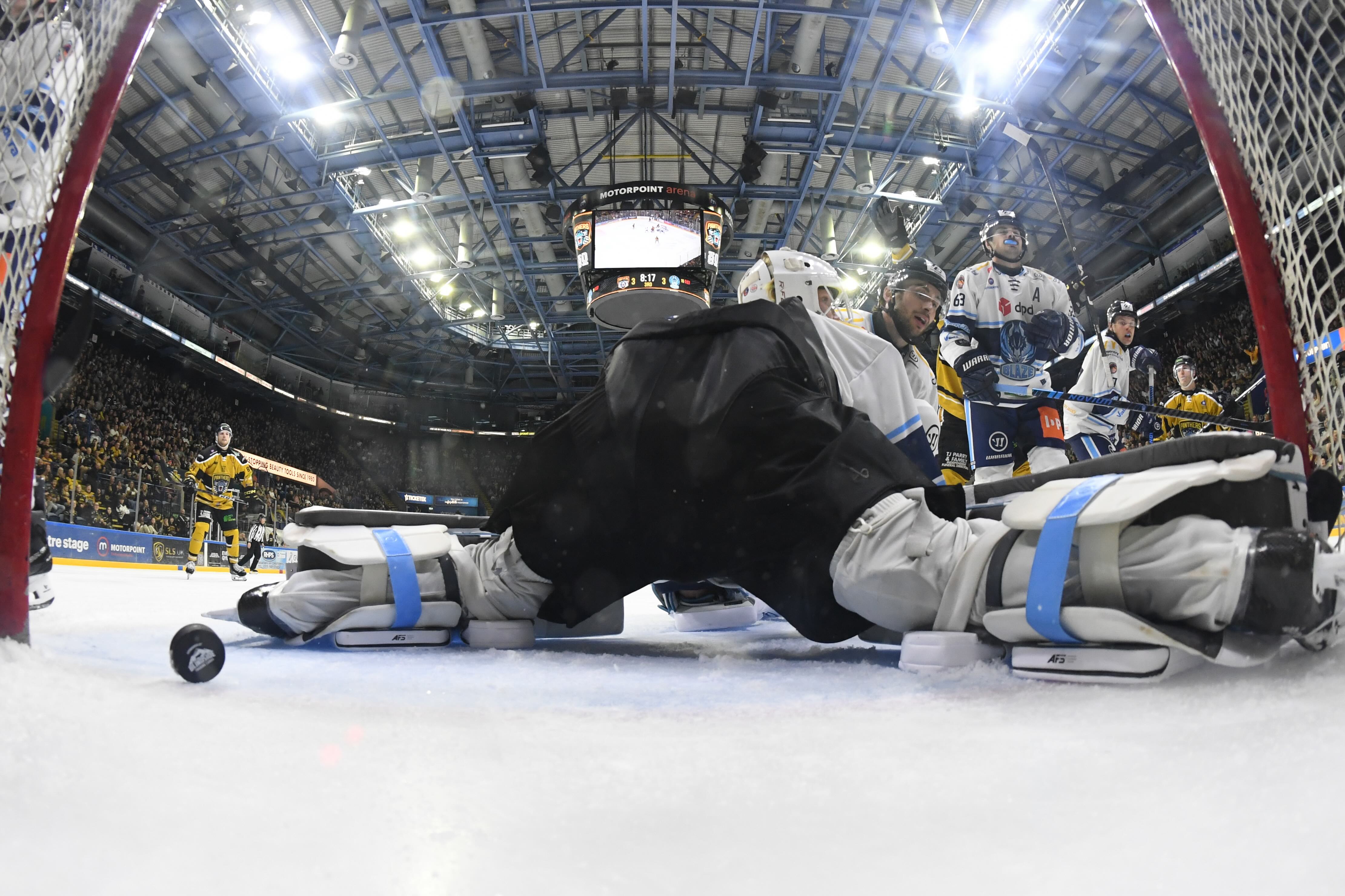 WEEKEND LOWDOWN: CUP AND LEAGUE ACTION Top Image