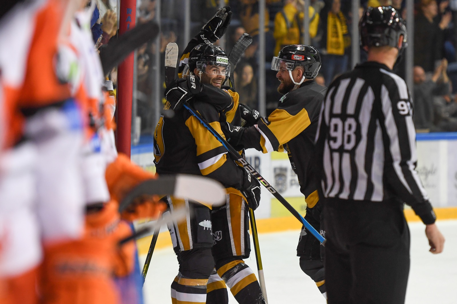 HANDFUL OF TICKETS LEFT FOR STEELERS AT CHRISTMAS Top Image