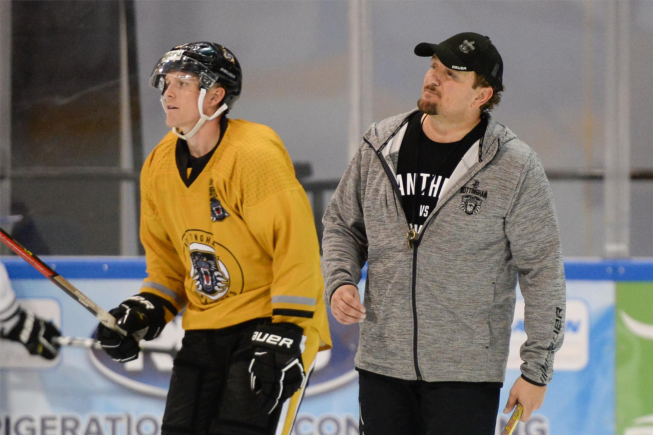 GRAHAM LOOKS AHEAD TO STEELERS TONIGHT Top Image