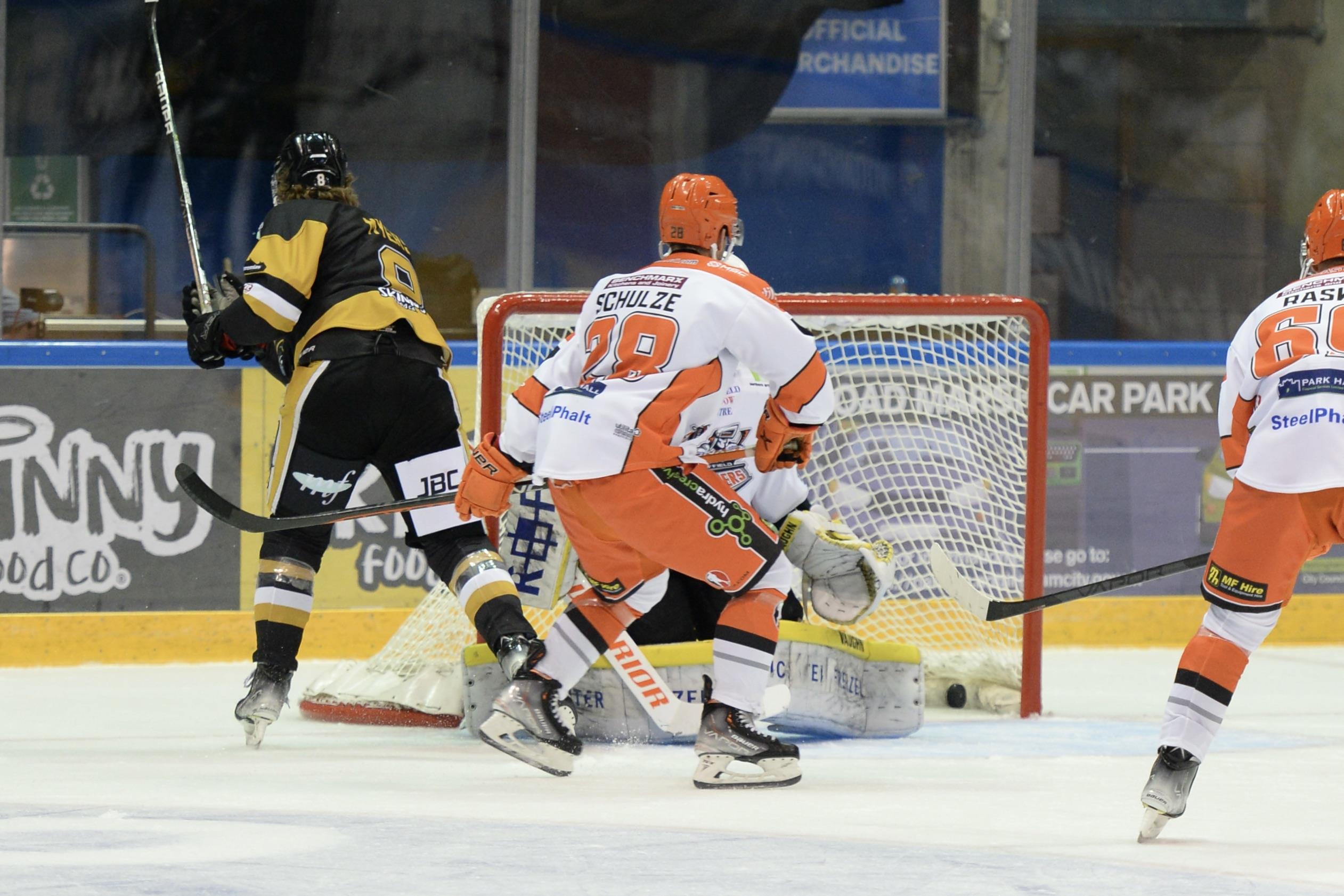 MYERS NAMED PANTHERS CAPTAIN Top Image