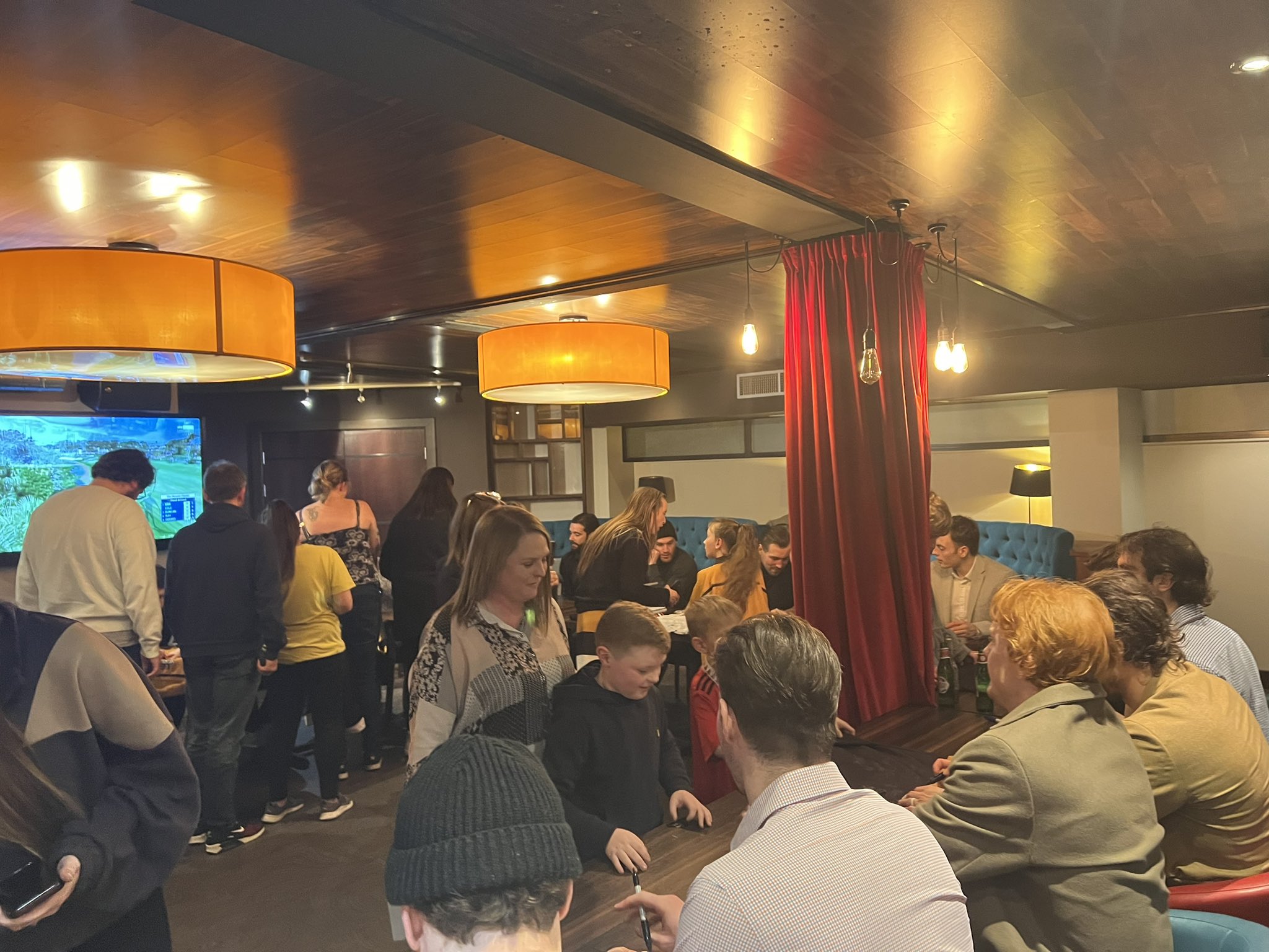 HUNDREDS TURN OUT FOR SALTBOX SIGNING SESSION Top Image