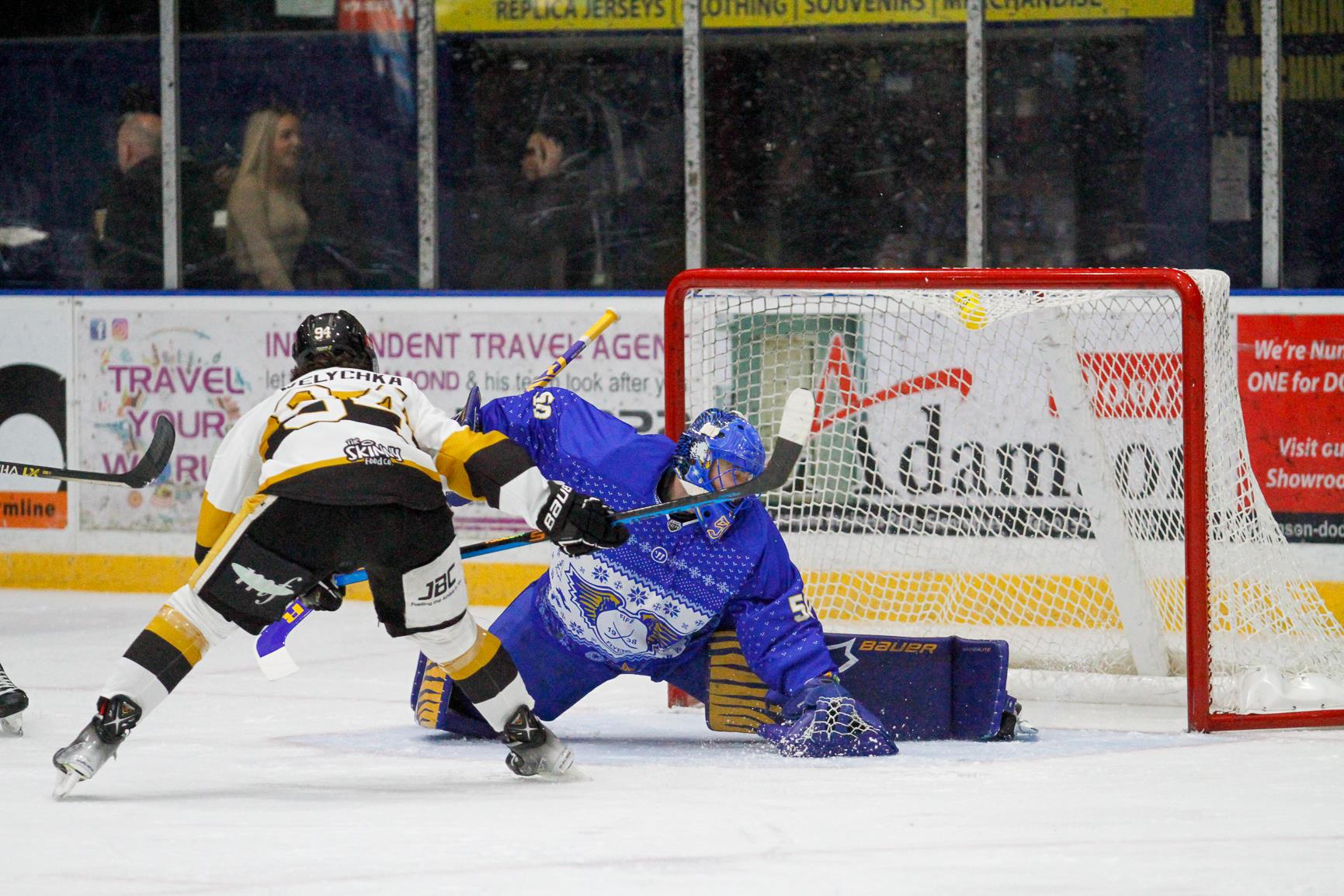 ELITE LEAGUE: FLYERS 1-4 PANTHERS Top Image